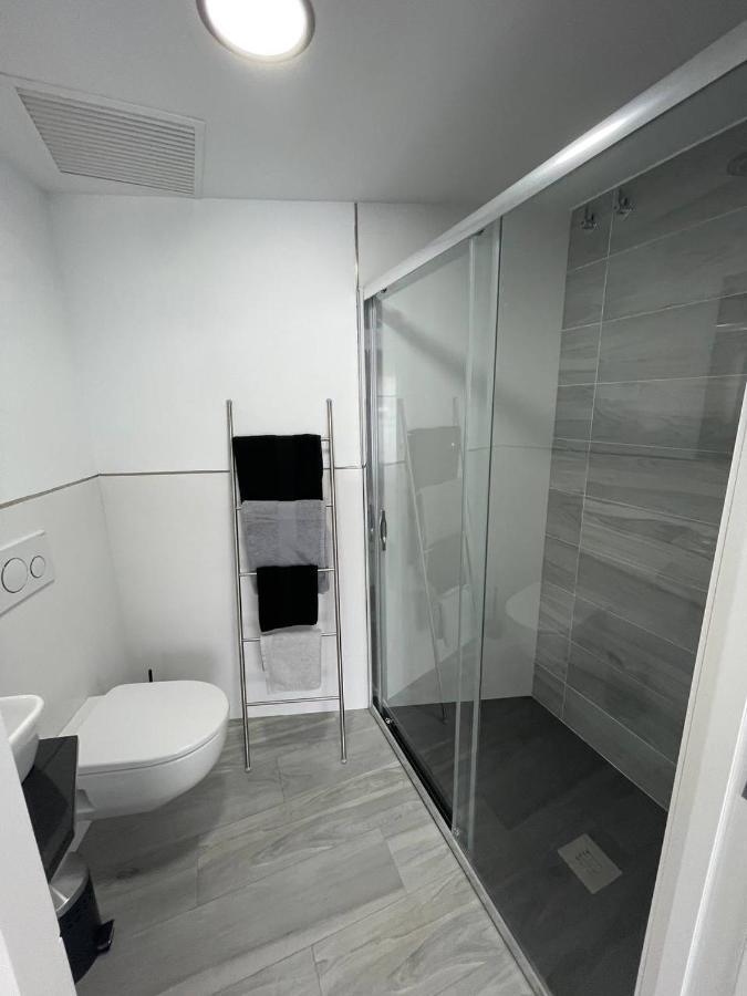 Apartamento 3 Gran8เนร์คา ภายนอก รูปภาพ