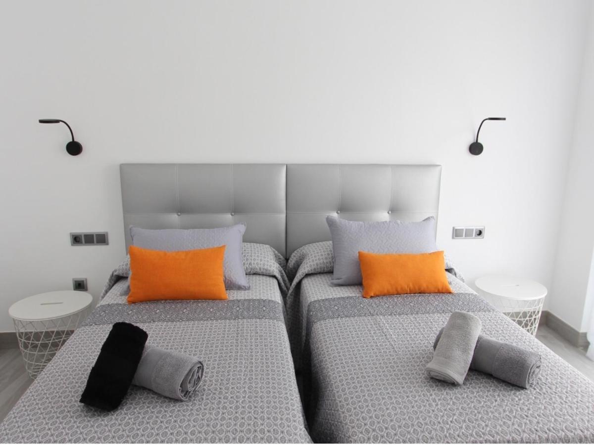 Apartamento 3 Gran8เนร์คา ภายนอก รูปภาพ